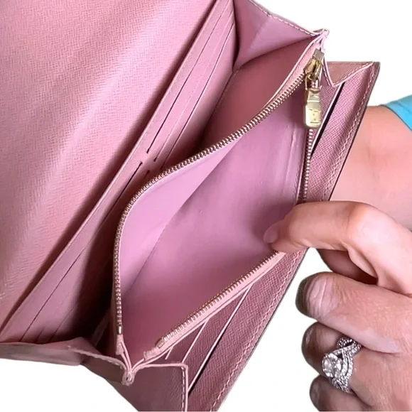 Louis Vuitton Sarah Wallet Damier Ebene Canvas Rose Ballerine Interior - Picture 9 of 17